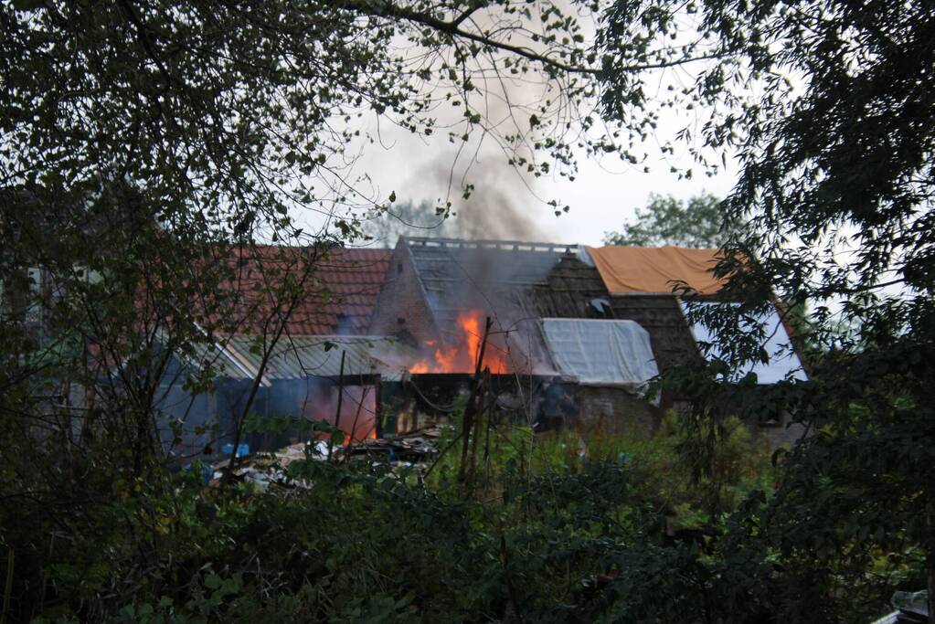 Wederom brand bij slooppanden