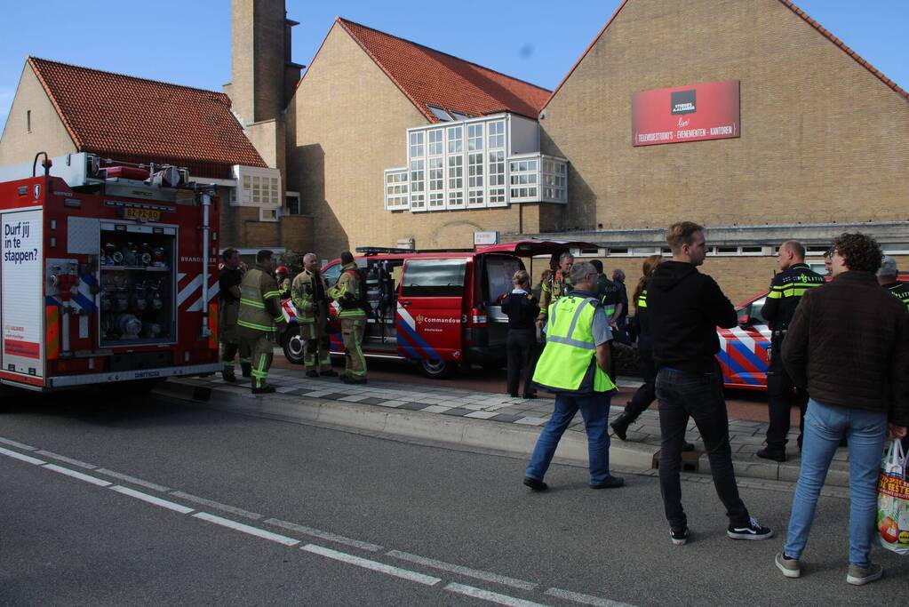 Bedrijfsverzamelgebouw ontruimd vanwege grote brand