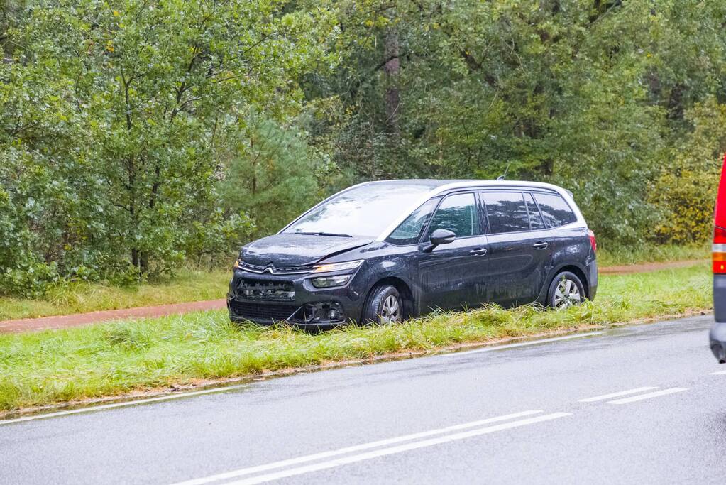 Eén gewonde bij kop-staart botsing