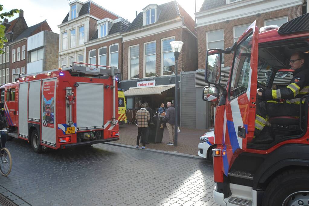 Man mogelijk gewond na elektrocutie in kledingwinkel