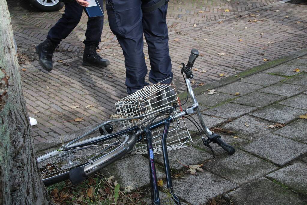 Fietser aangereden door auto