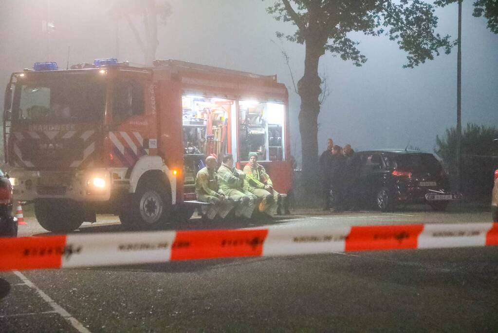 Politie doet onderzoek naar vondst stoffelijk overschot in auto