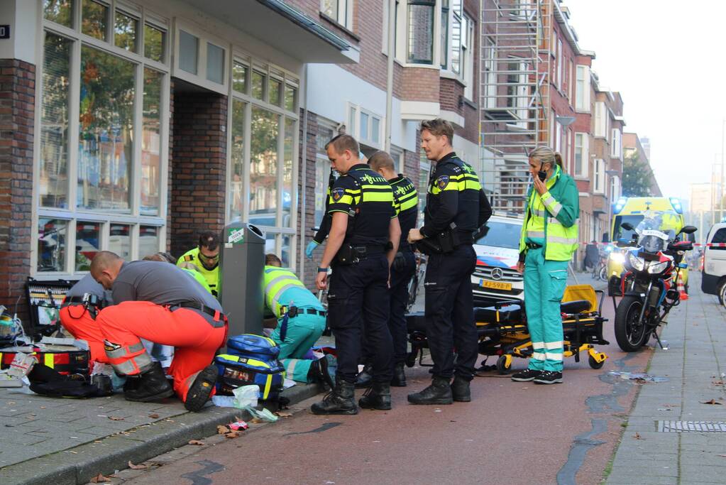 Persoon zwaargewond na val van hoogte