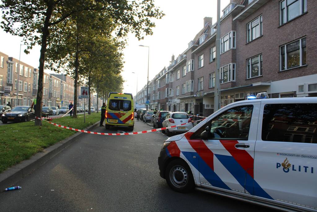 Persoon zwaargewond na val van hoogte