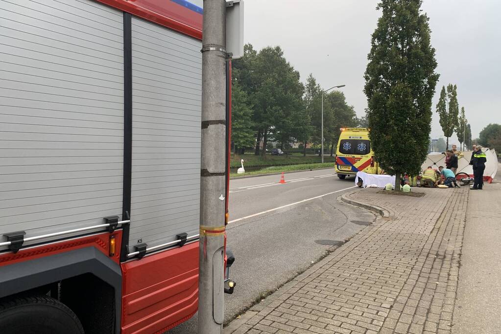 Fietser gewond bij botsing met auto
