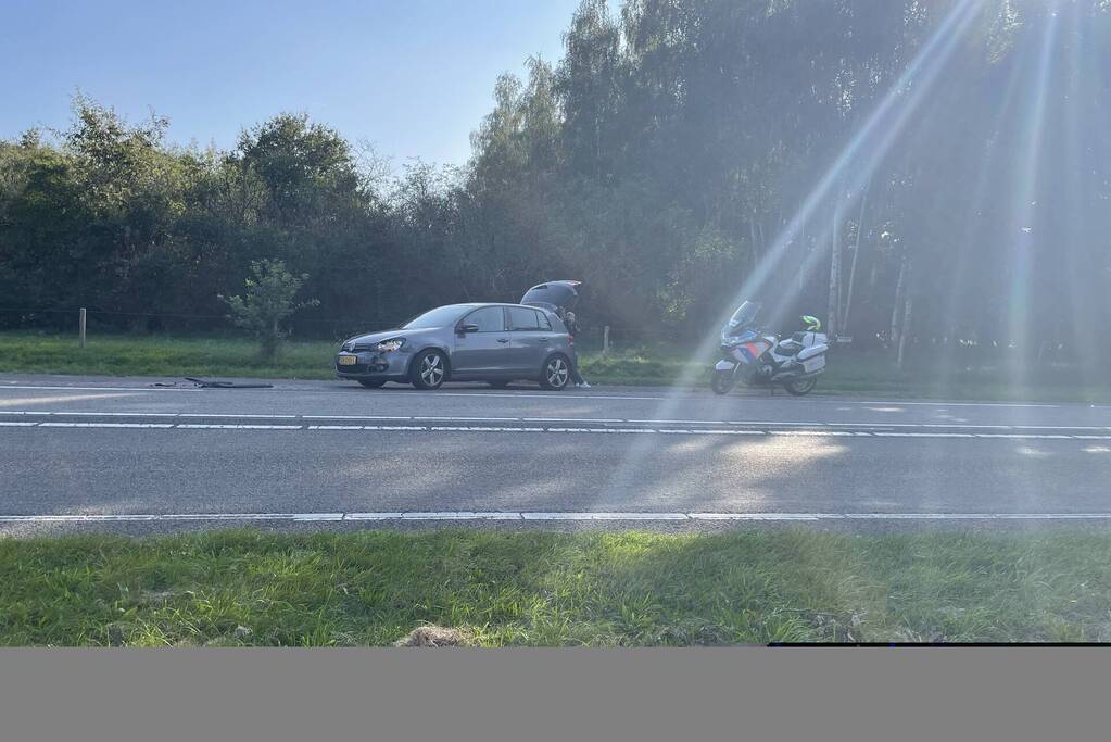 Veel schade bij aanrijding tussen twee auto's