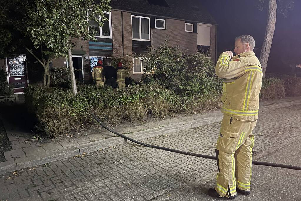 Brandweer ingezet wegens brand in achtertuin