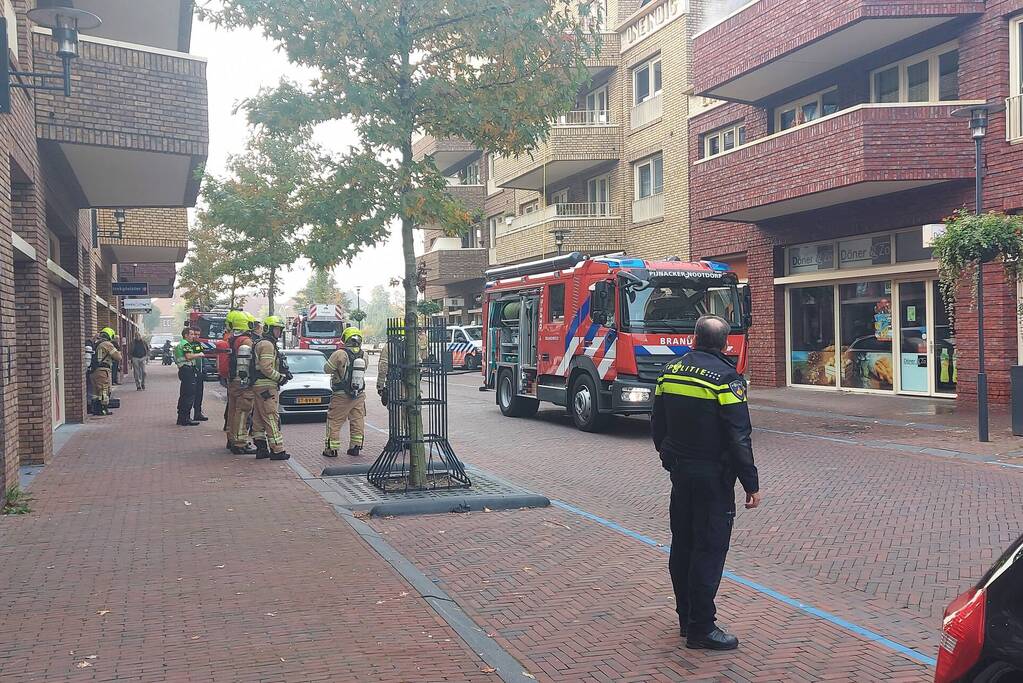 Uitslaande brand op balkon appartement
