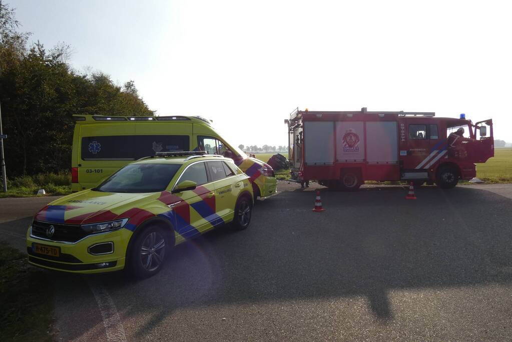 Twee auto's in de sloot door ongeval