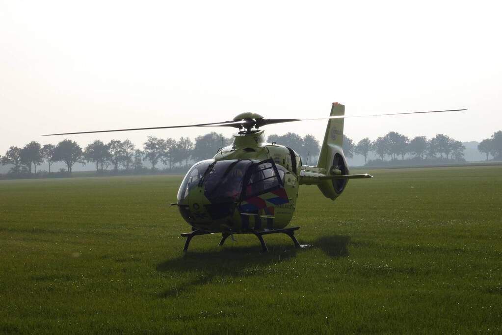 Twee auto's in de sloot door ongeval