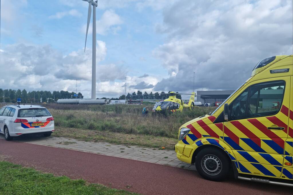 Hulpdiensten groots ingezet bij bedrijfspand