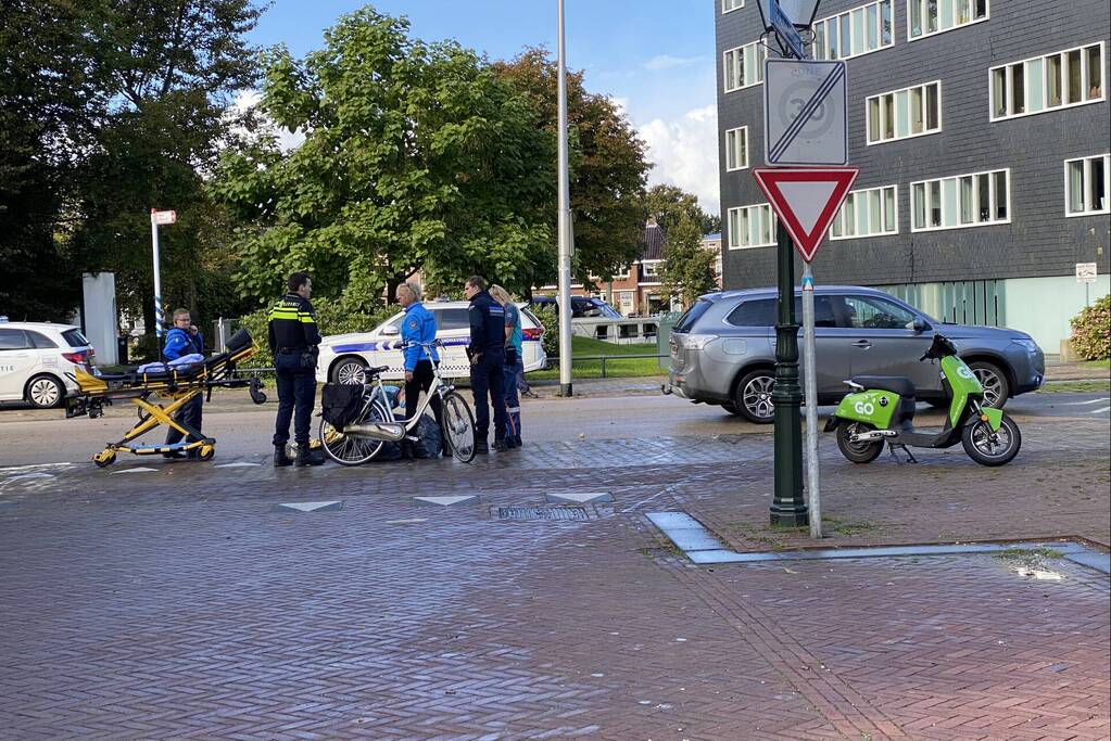 Fietser gewond bij botsing met deelscooter