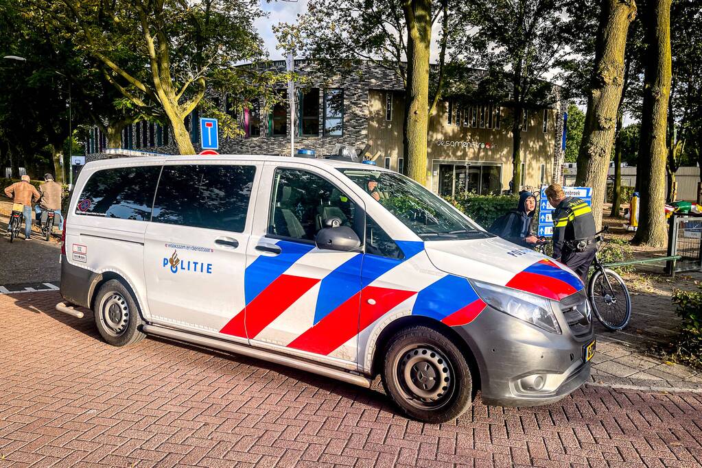 Politiehelikopter ingezet nadat jongeren maïskolven op auto's gooien