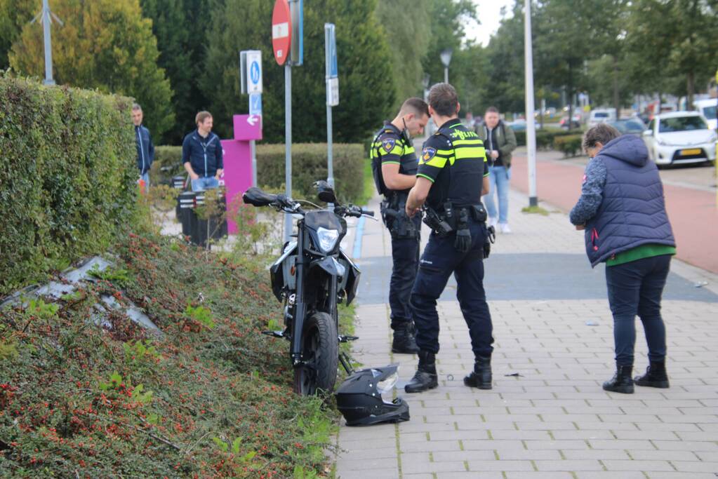 Gewonde bij ongeval tussen scooter en personenauto