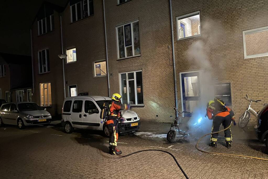 Scooter volledig uitgebrand