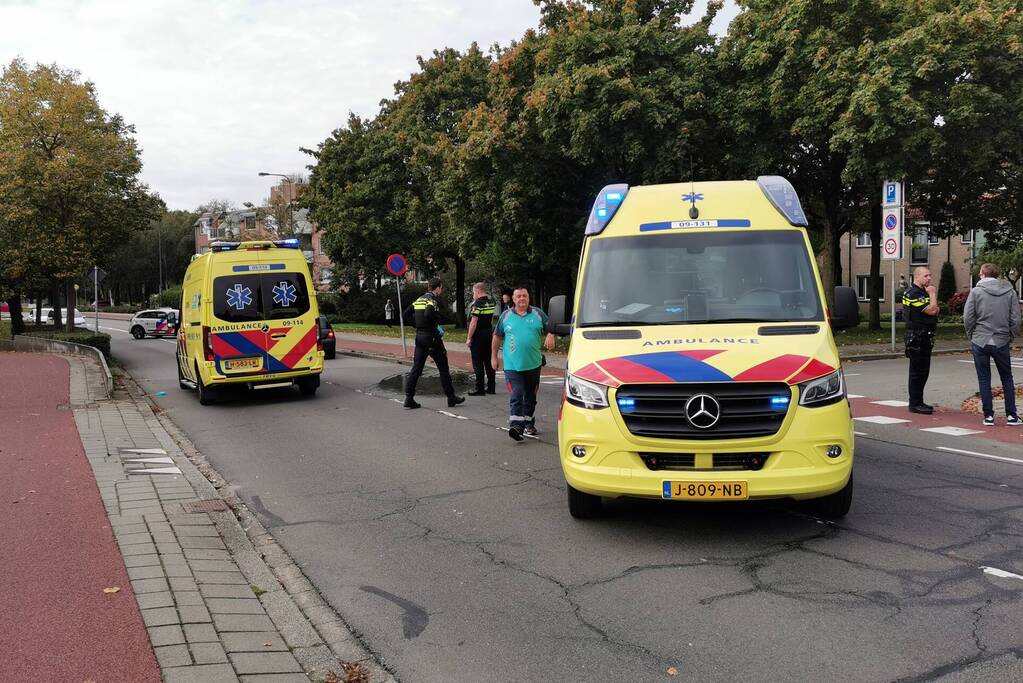 Fietser gewond bij botsing tegen auto