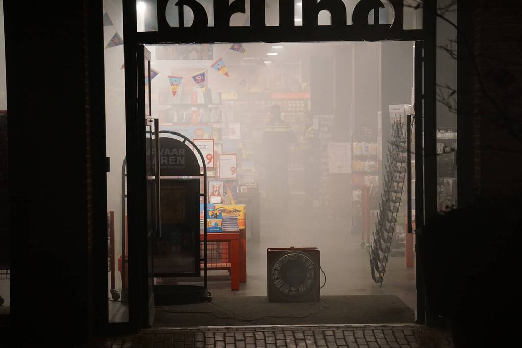 Mistgenerator zet Bruna vol rook