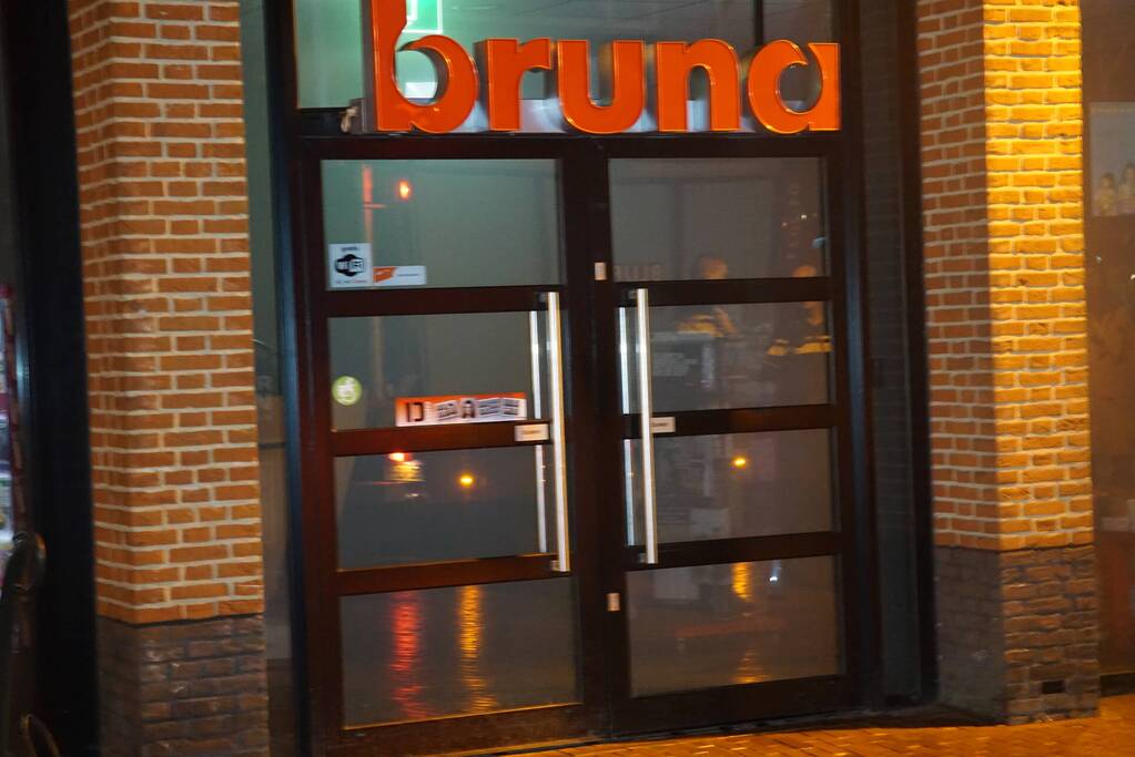 Mistgenerator zet Bruna vol rook