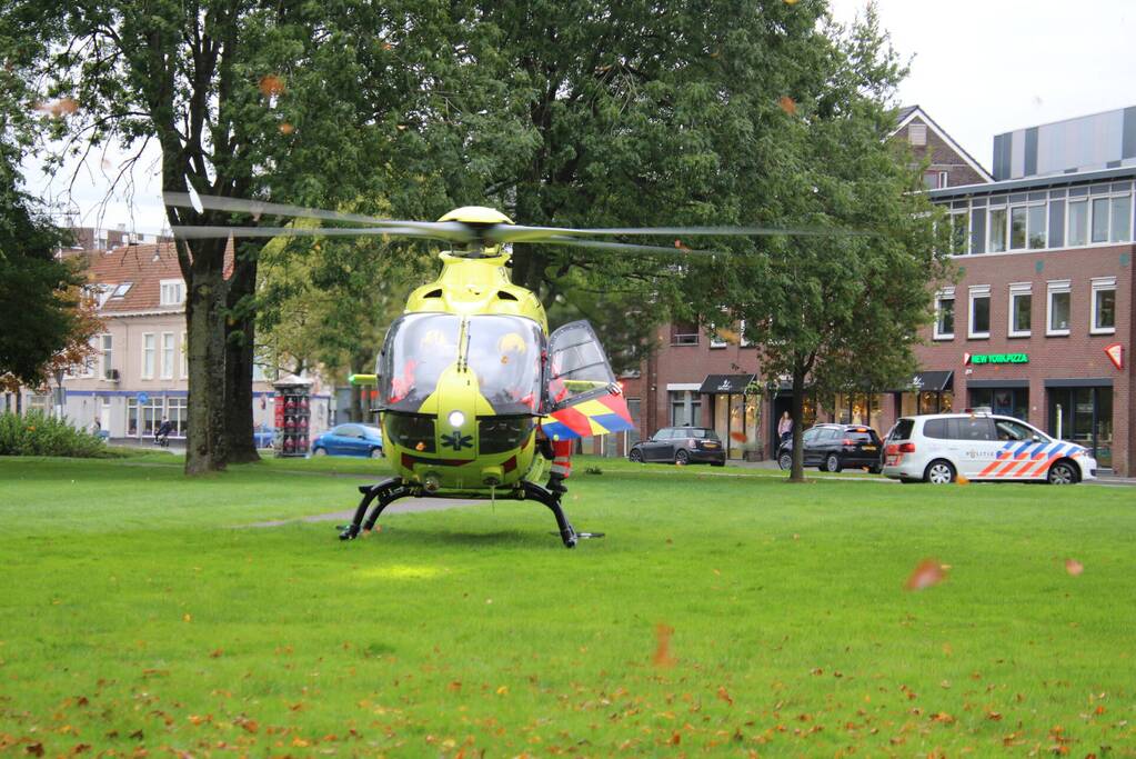 Traumahelikopter landt in binnenstad