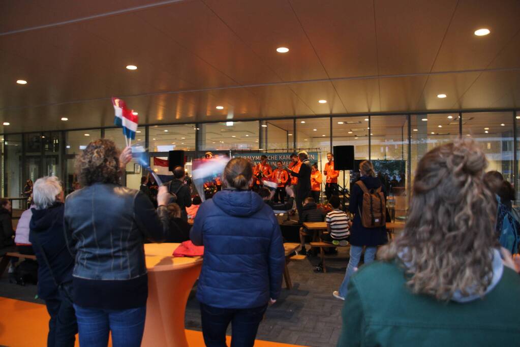 Paralympisch zwemteam gehuldigd