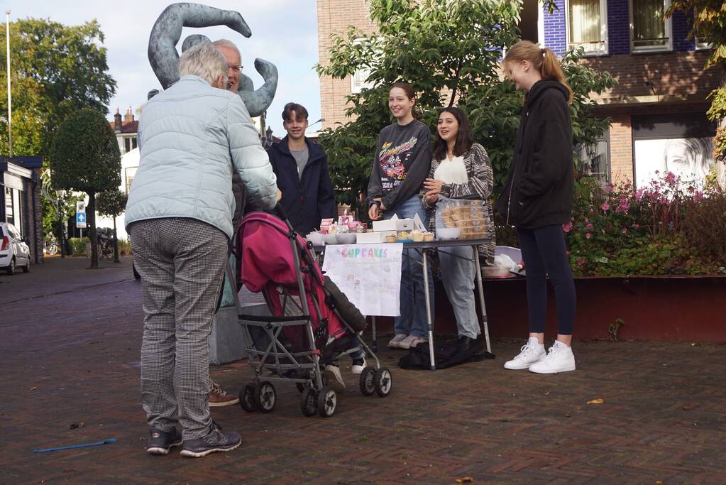 Leerlingen halen geld op voor Stichting Dierenzorg Eemland