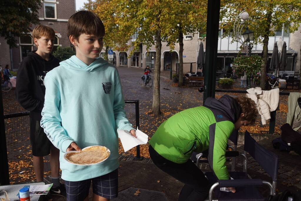 Leerlingen halen geld op voor Stichting Dierenzorg Eemland