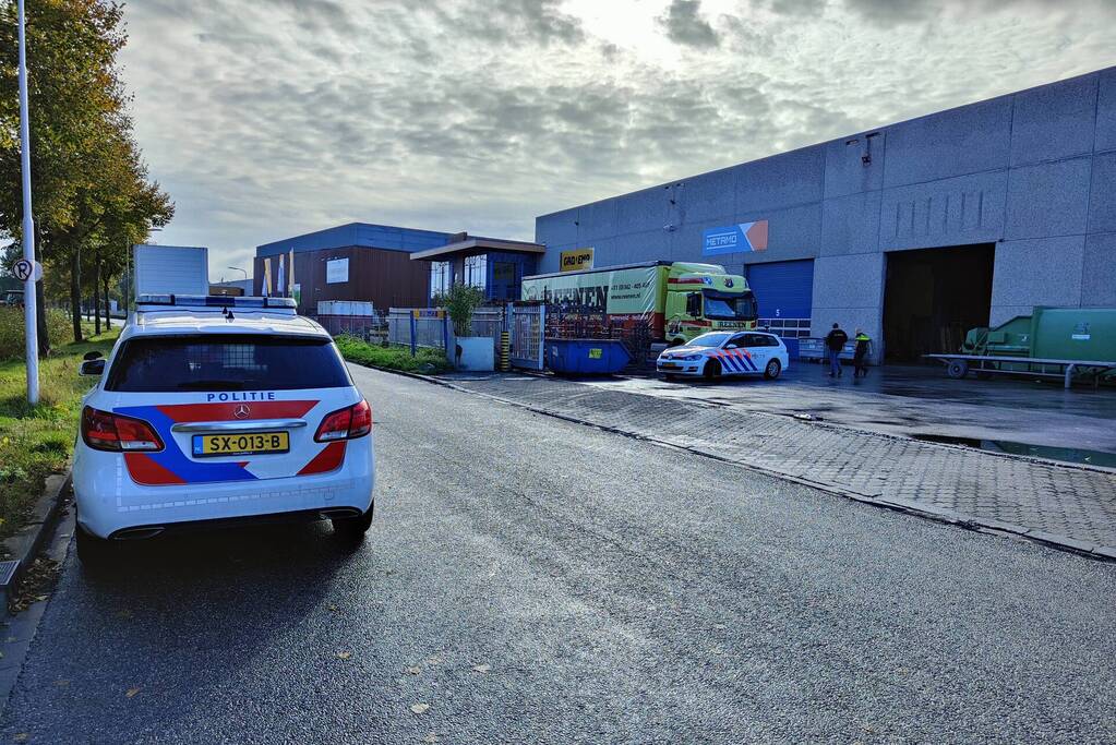 Traumahelikopter landt op bedrijventerrein Kievitsmeent