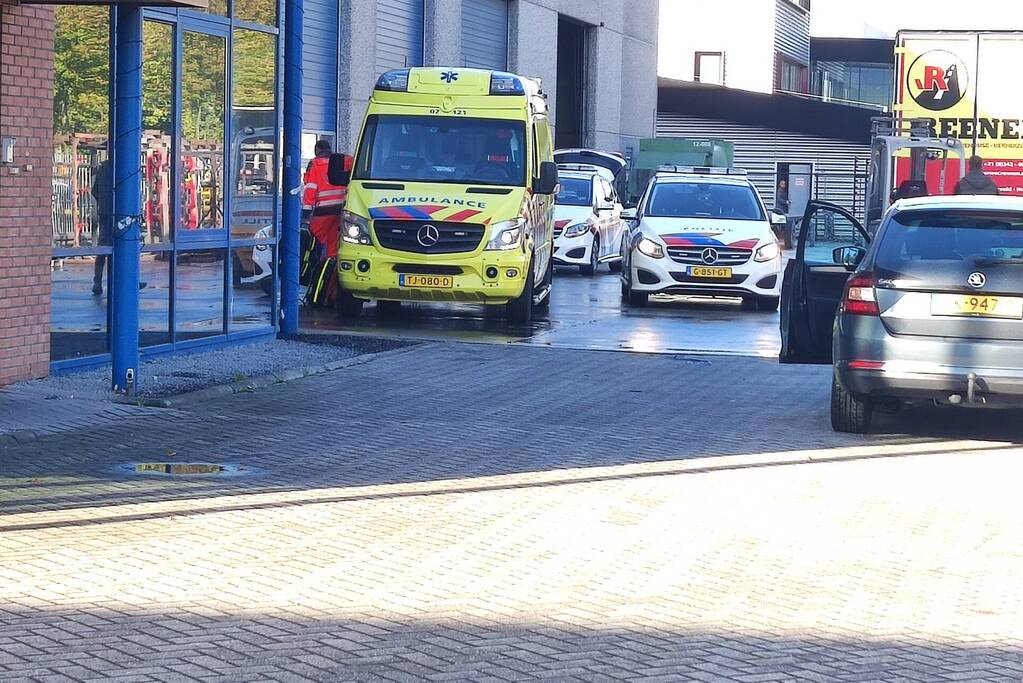 Traumahelikopter landt op bedrijventerrein Kievitsmeent