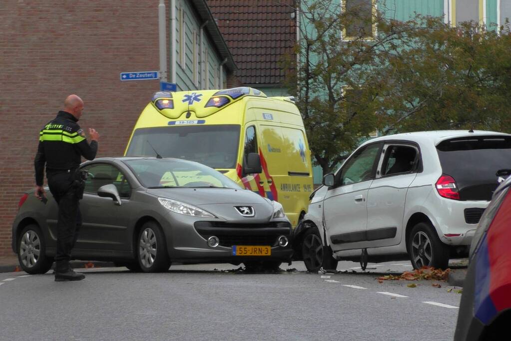 Flinke schade bij botsing op kruising