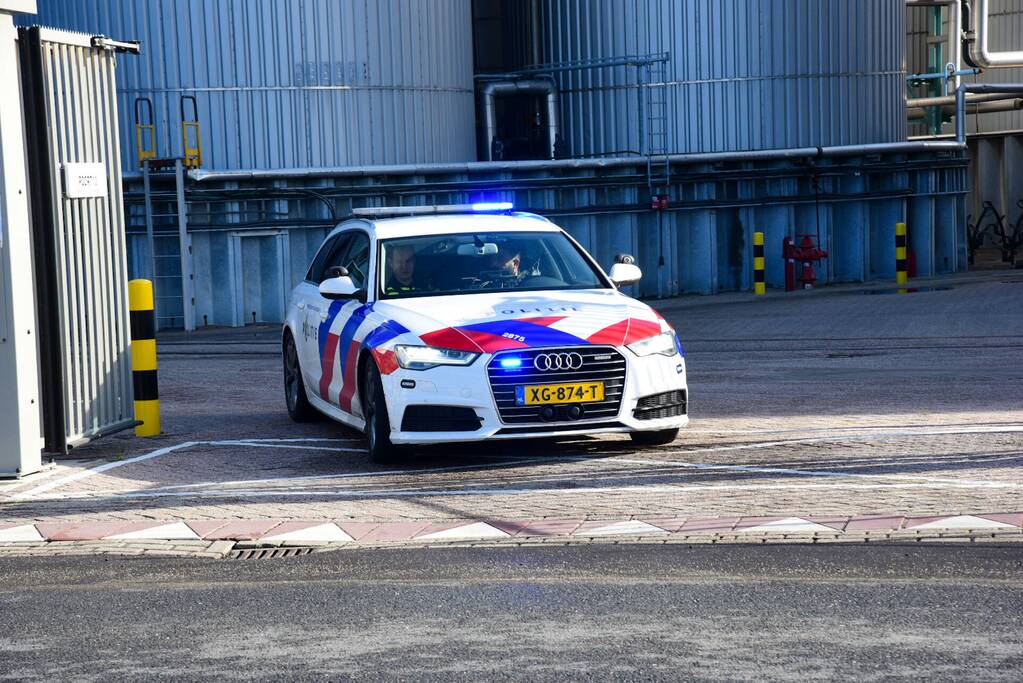 Man van hoogte gevallen in machinekamer van schip