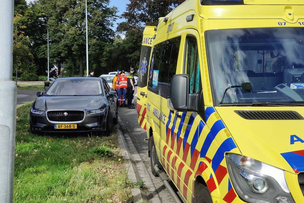 Fietsster gewond bij verkeersongeval in Bloemenbuurt