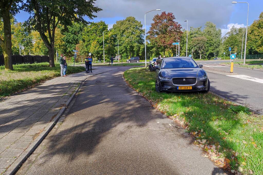 Fietsster gewond bij verkeersongeval in Bloemenbuurt