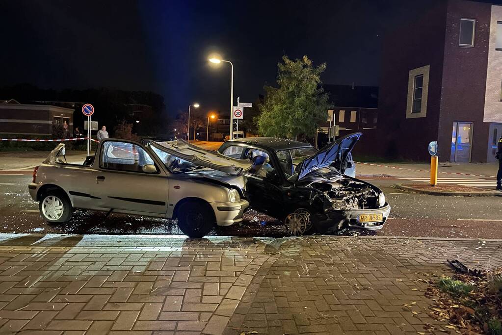 Twee gewonden bij ernstig ongeval