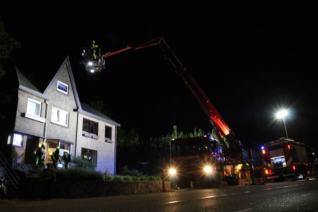 Schoorsteenbrand in vrijstaande woning