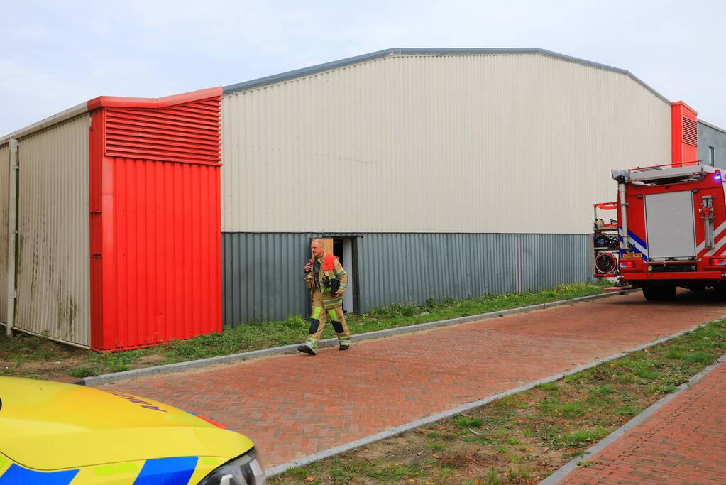 Decoratie-auto Coronel Lasergames rolt naar beneden, drie gewonden