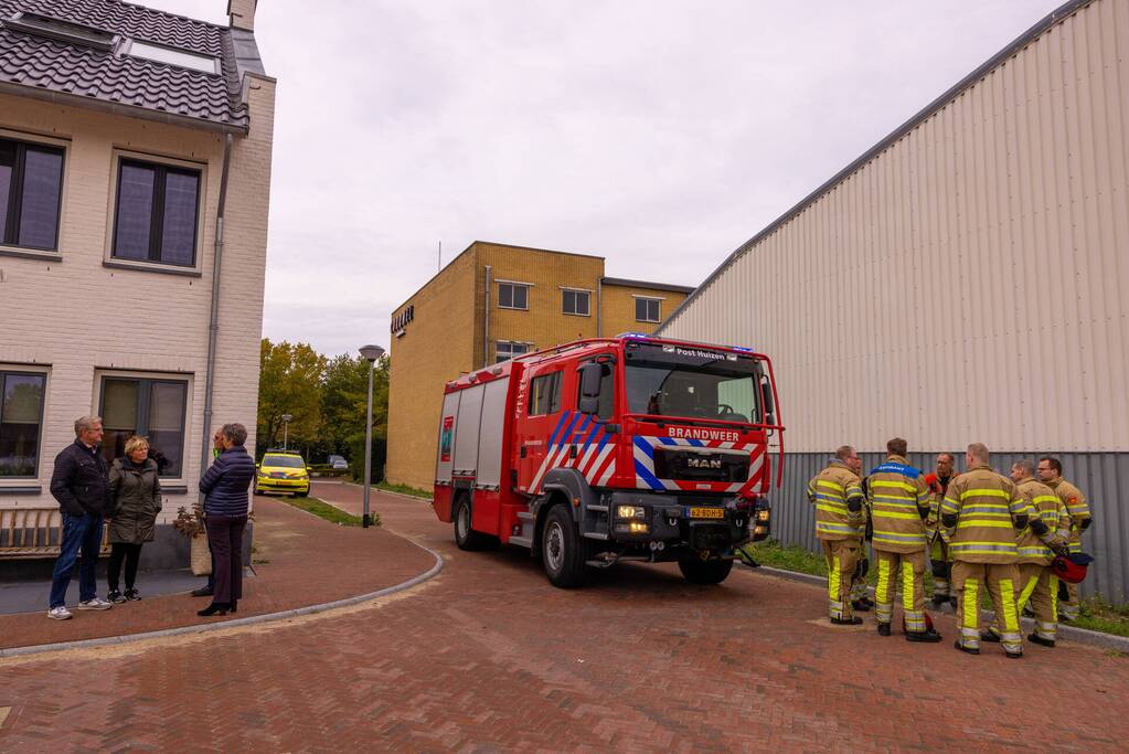 Decoratie-auto Coronel Lasergames rolt naar beneden, drie gewonden