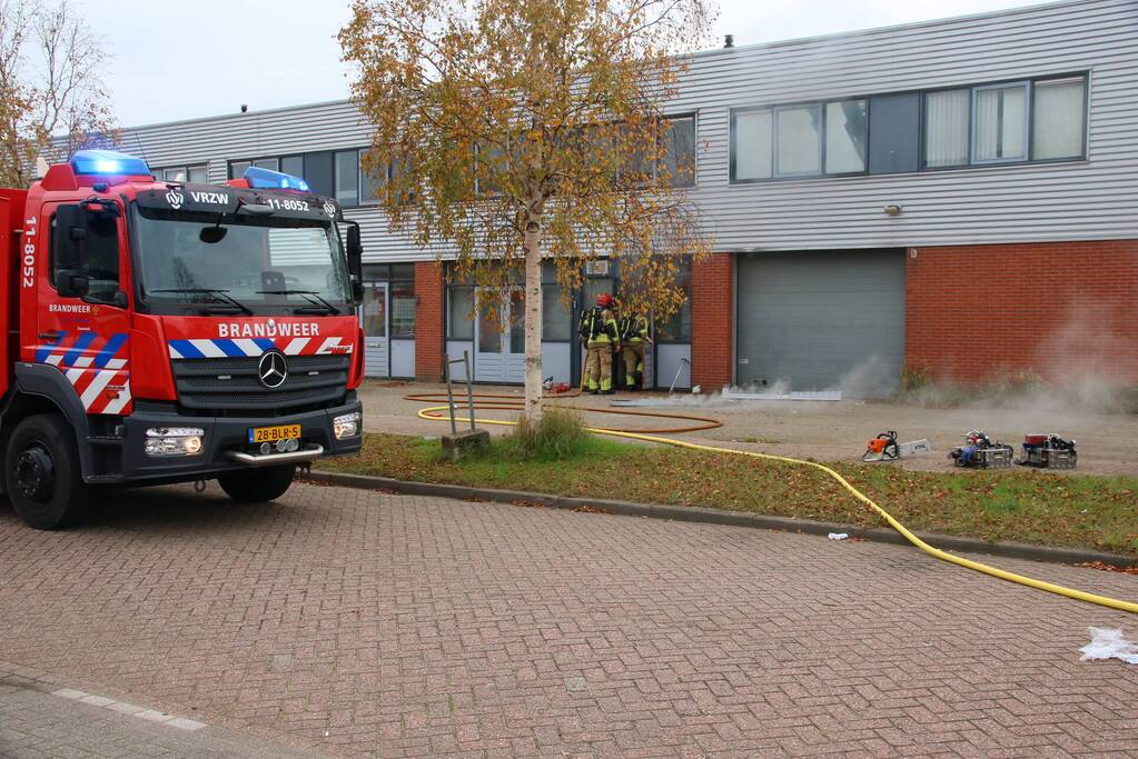 Veel schade door brand in bedrijfspand