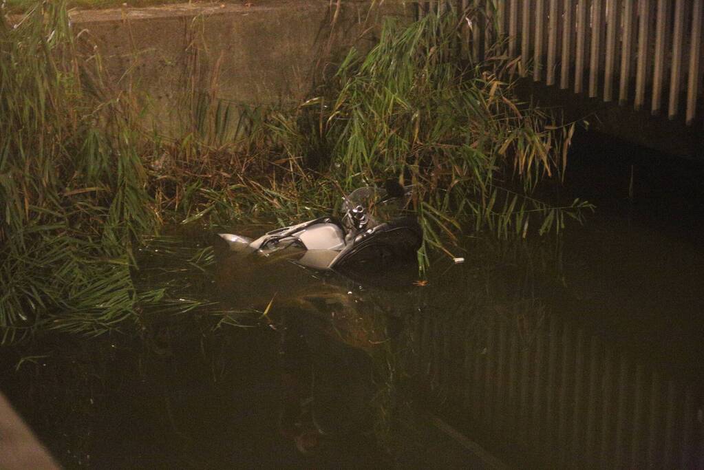 Ernstig ongeval tussen snorfietser en personenauto