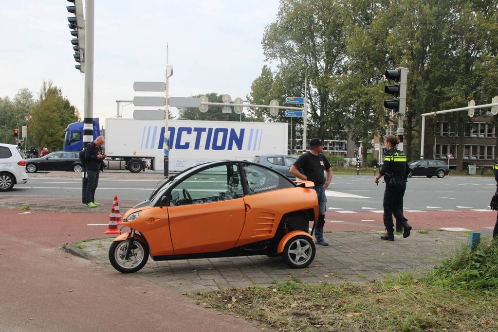 Fietser gewond bij botsing met elektrische driewiel brommer