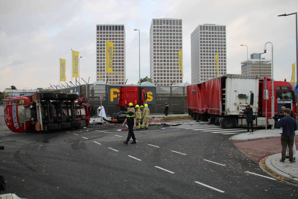 Grote brandweerinzet door ongeval tussen vrachtwagen en tankwagen