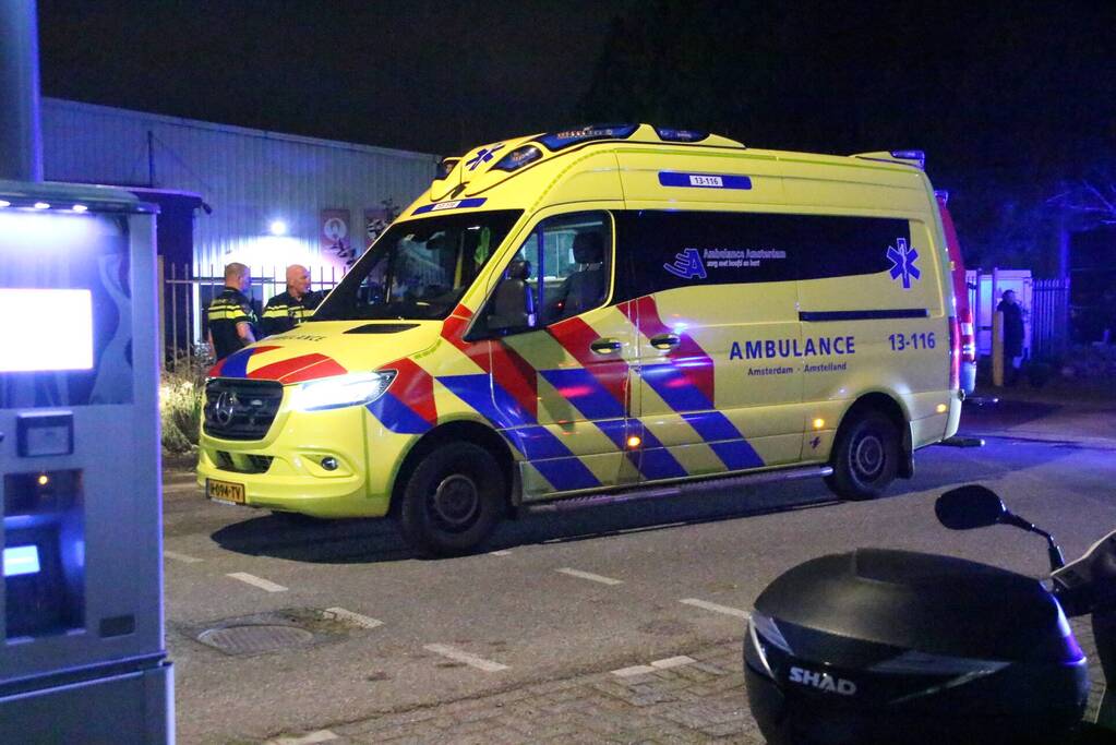 Bewoner van woonboot gewond door explosie