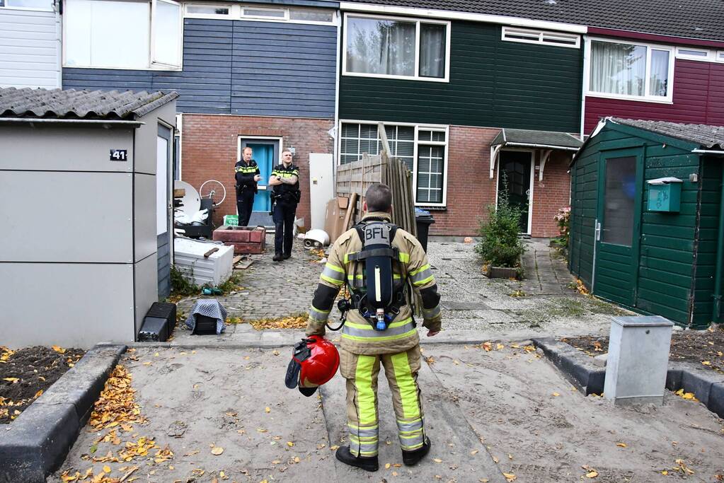 Man met verward gedrag dreigt woning in brand te steken