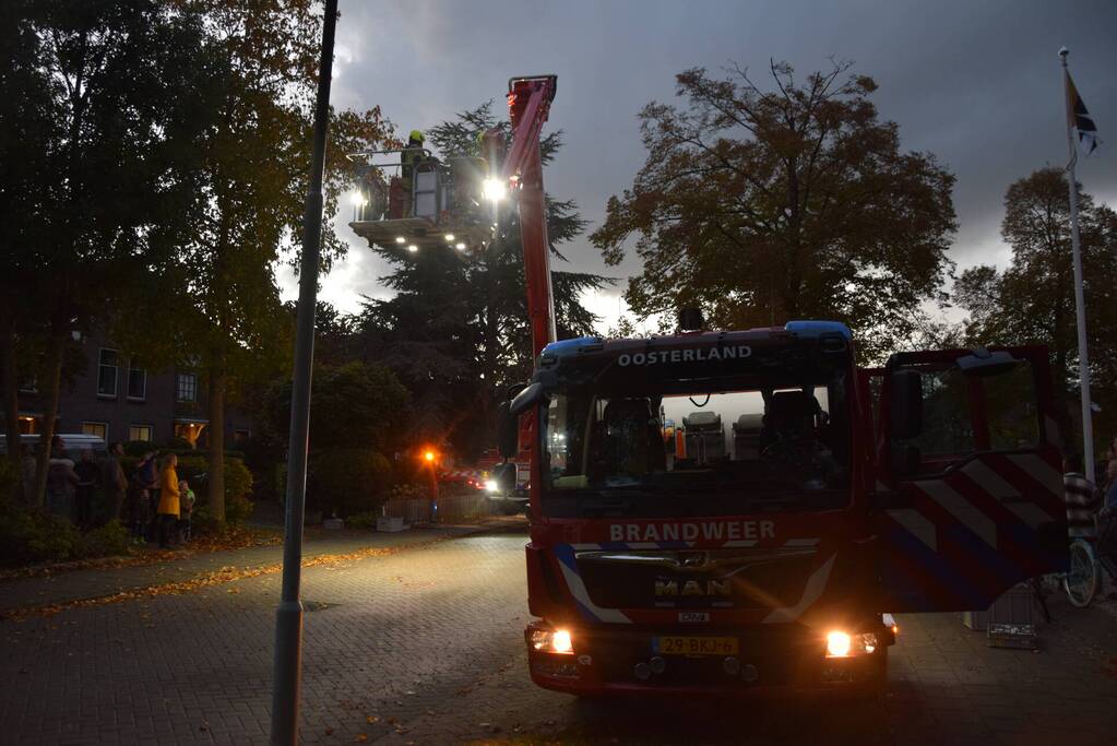 Straat afgsloten vanwege schoorsteenbrand