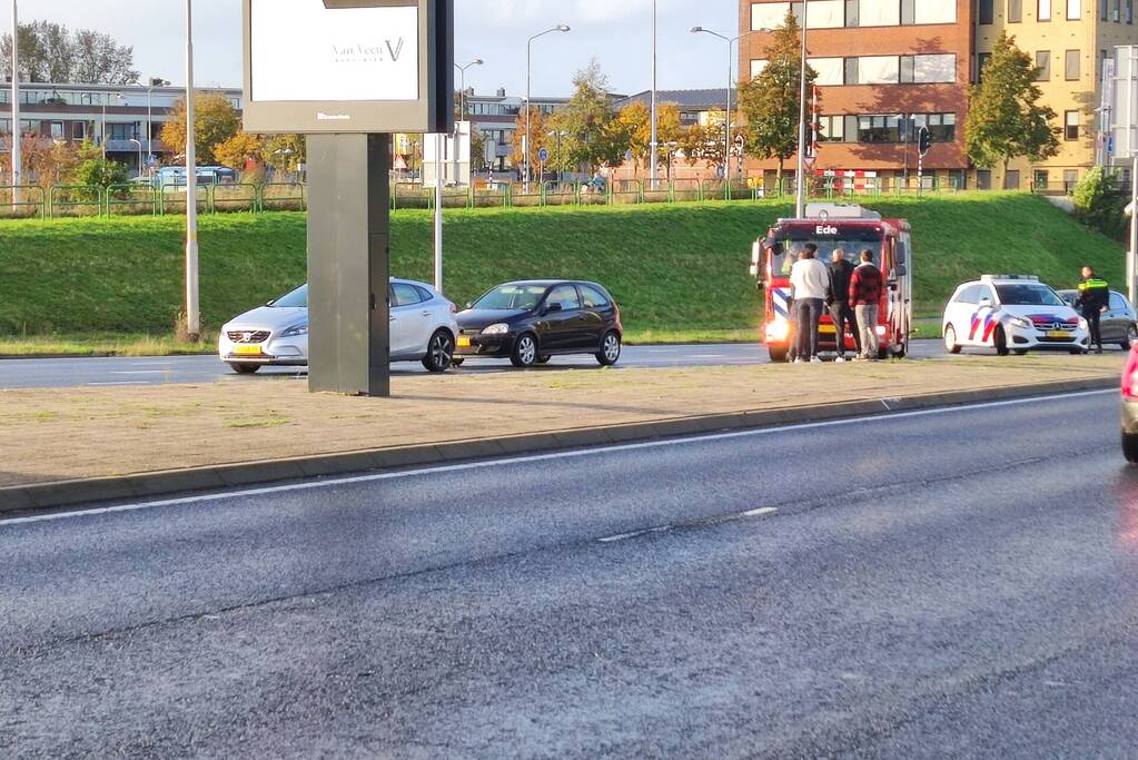 Twee auto's betrokken bij kop-staart botsing