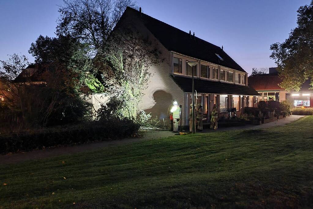 Afgebroken tak blokkeert brandgang