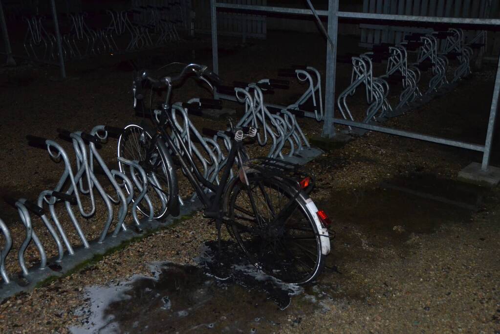 Fiets beschadigd door brand