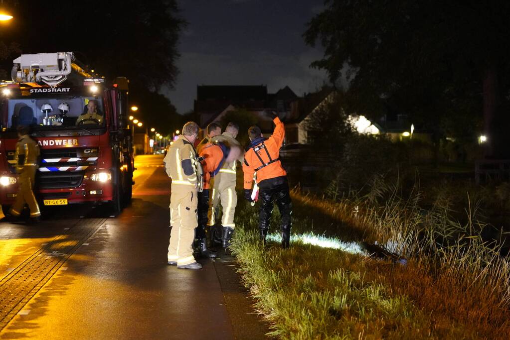 Scooter aangetroffen bij waterkant