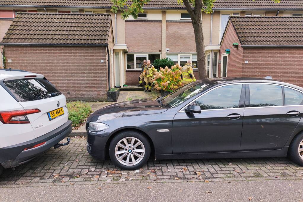 Kapotte hoofdleiding zorgt voor wateroverlast in woning