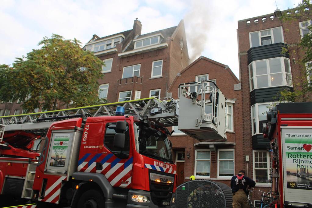 Hevige rookontwikkeling door brand in woning