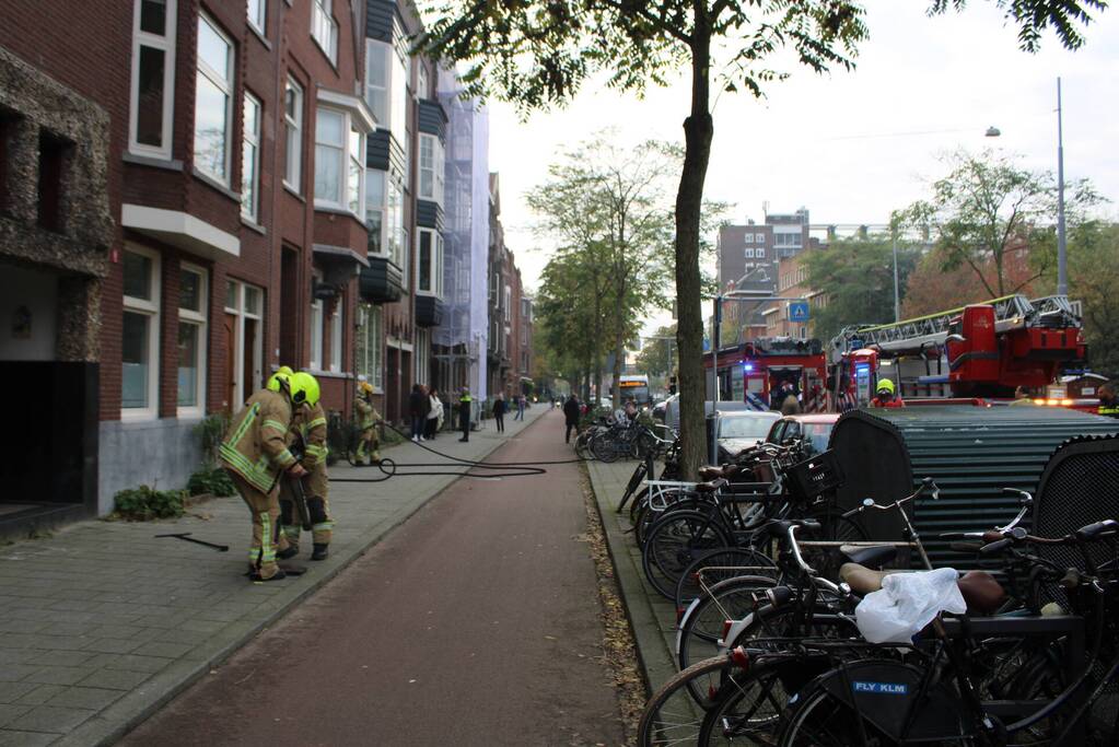 Hevige rookontwikkeling door brand in woning